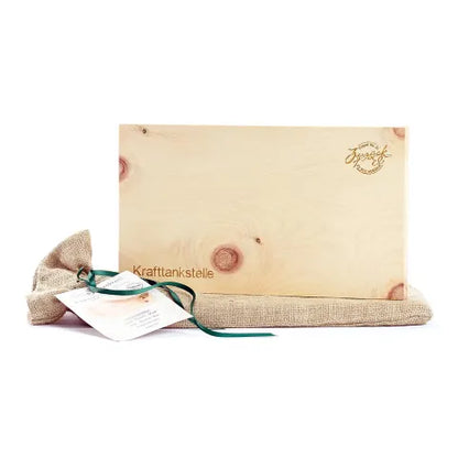 Jausenbrett Zirbe mit Laserung "Krafttankstelle" groß